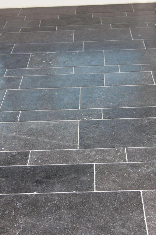 Van den Berg Tegels & Badkamers BV